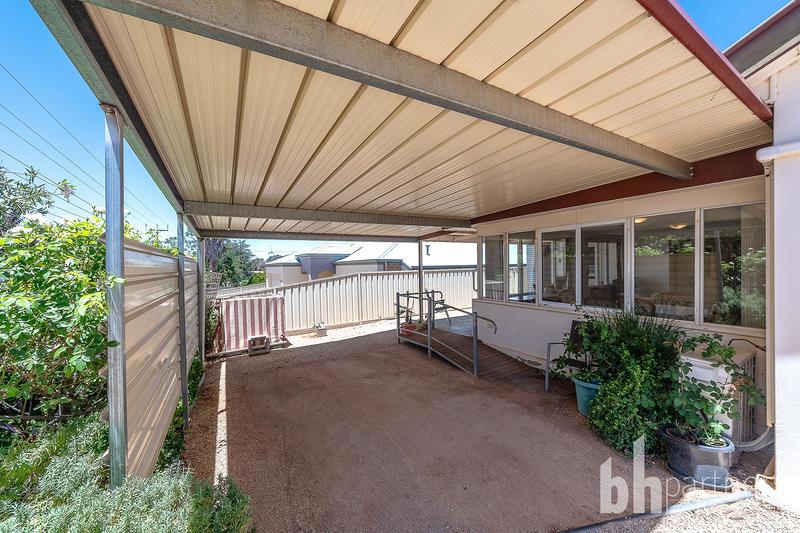 26 Fourth Street, Loxton SA, Loxton - Thumbnail 2