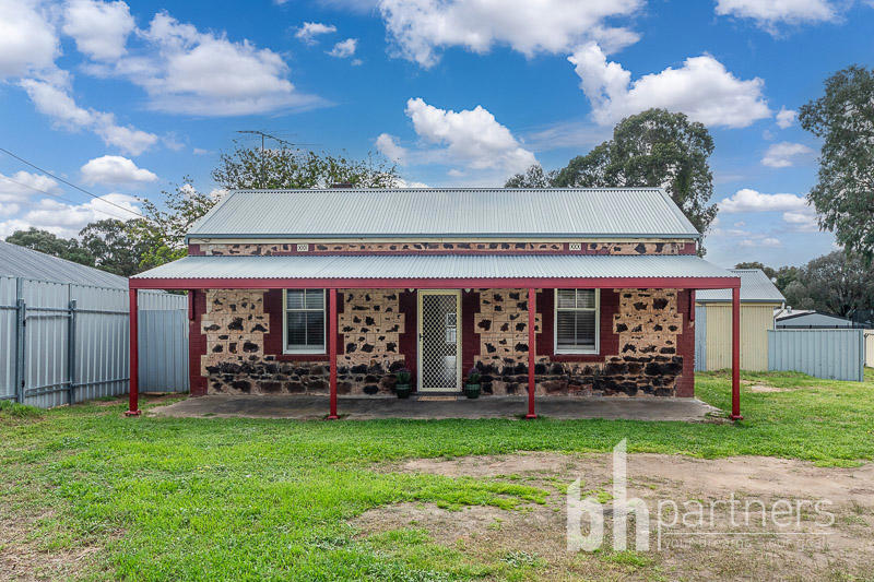 108 Gilbert Street, Lyndoch - Image 1