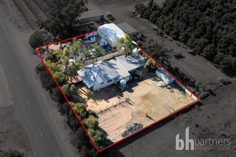297 Tarcoola Street, Renmark West SA, Renmark West - Thumbnail 3