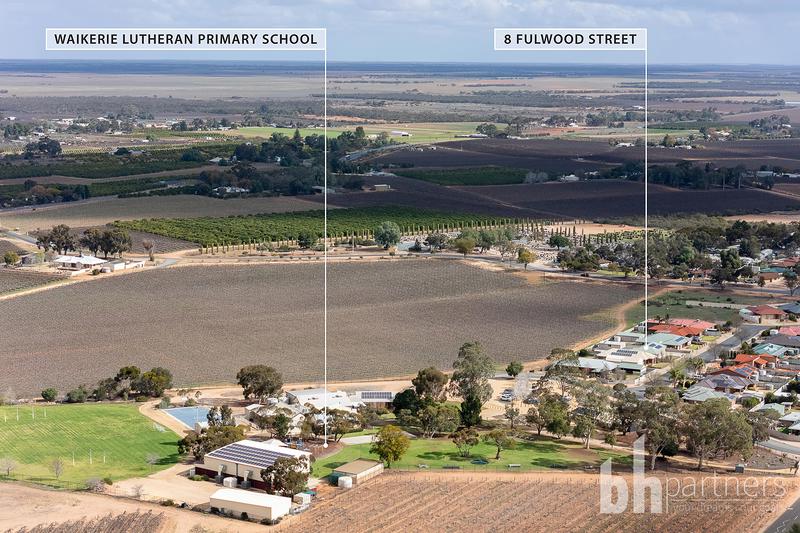 8 Fulwood Street, Waikerie SA, Waikerie - Thumbnail 2
