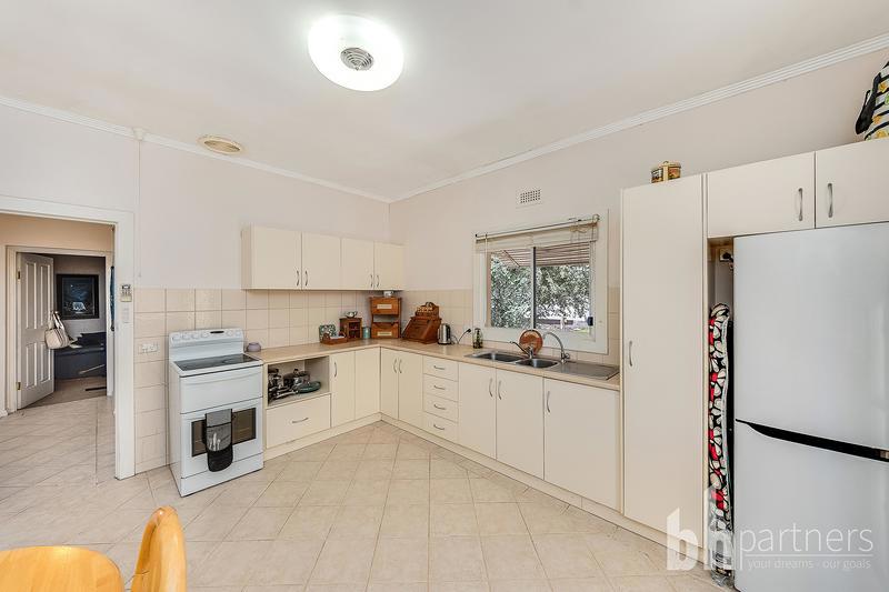 26 Fourth Street, Loxton SA, Loxton - Thumbnail 6