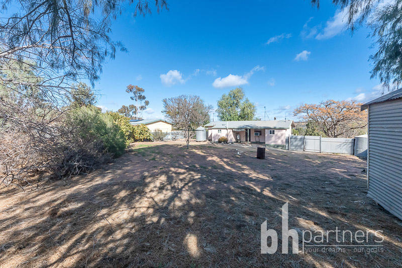 18 Phillip Avenue, Swan Reach SA, Swan Reach - Thumbnail 4