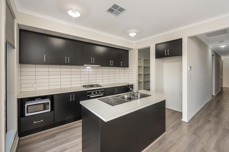 11 Luxmoore Road, Angle Vale SA, Angle Vale - Thumbnail 6