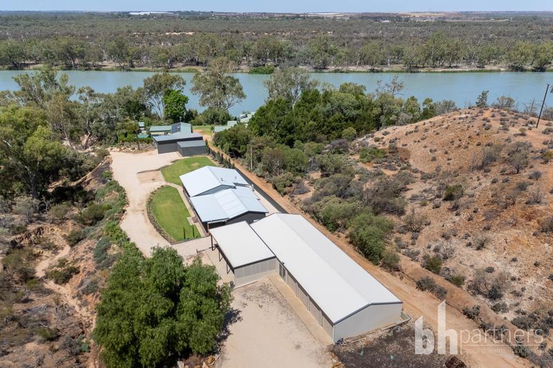 1586 Old Sturt Highway, Berri SA, Berri - Image 1