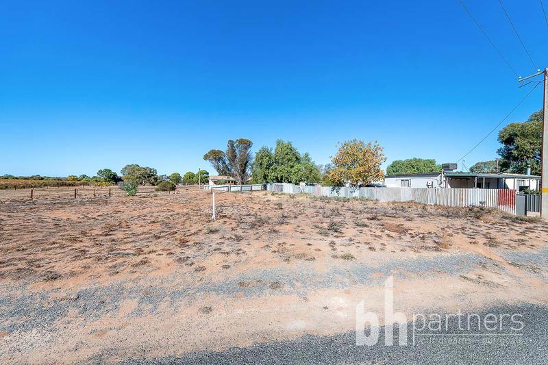 27 Horstmann Crescent, Swan Reach SA, Swan Reach - Thumbnail 2