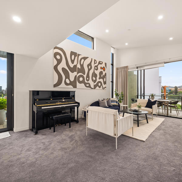 332/10 Pidgeon Close, West End