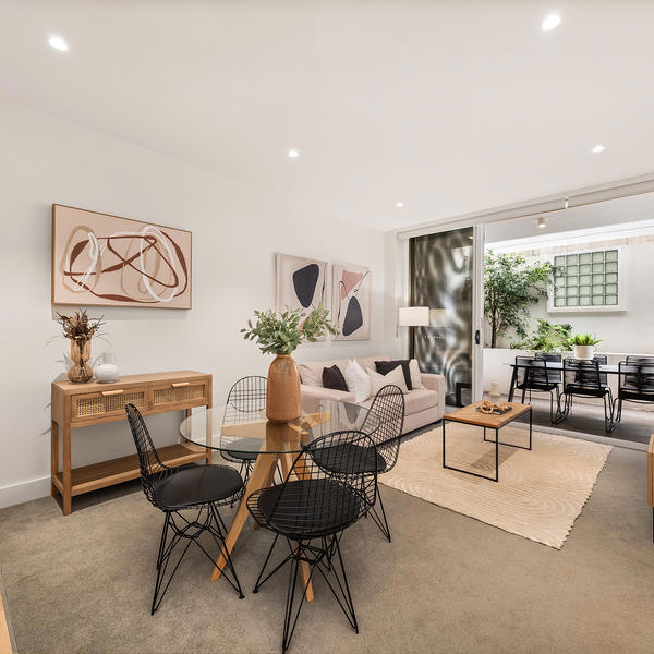 116/8 Bank Street, West End