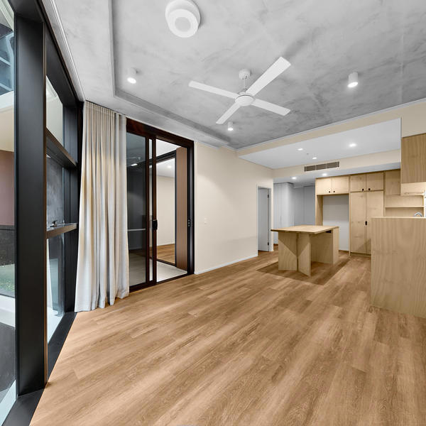 60605/27 Mollison Street, West End