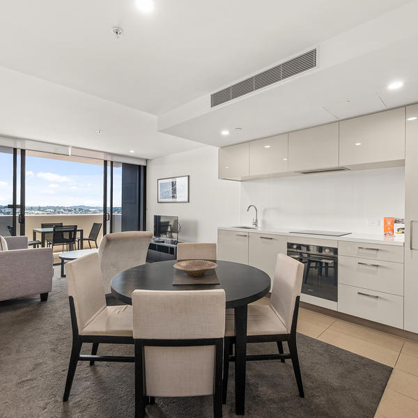 2102/55 Railway Terrace, Milton