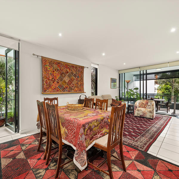 314/10 Pidgeon Close, West End