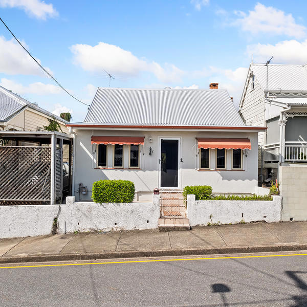 14 Bond Street, West End