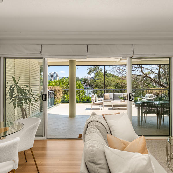 8/5 Duncan Street, West End