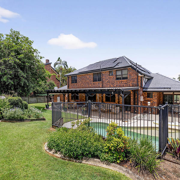 16 Turnberry Crescent, Albany Creek