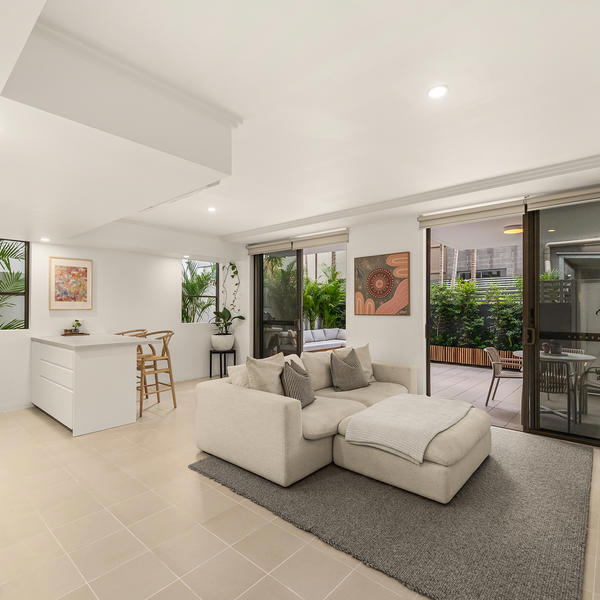 21/20 Donkin Street, West End