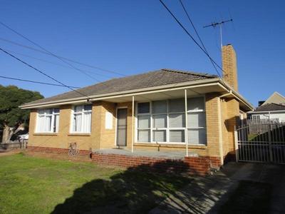 16 Elysium Crescent, Oakleigh East
