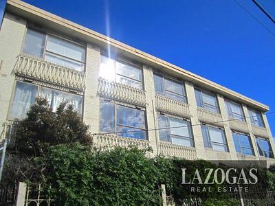 10/786 Warrigal Road, Malvern East