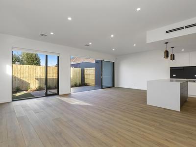 2B Connie Street, Bentleigh East
