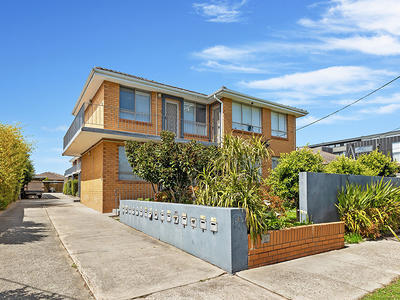 8/6 Newman Avenue, Carnegie