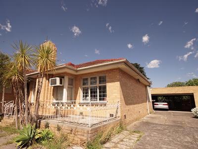 2/60 Waverley Road, Chadstone