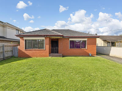 24 Sumersett Avenue, Oakleigh South