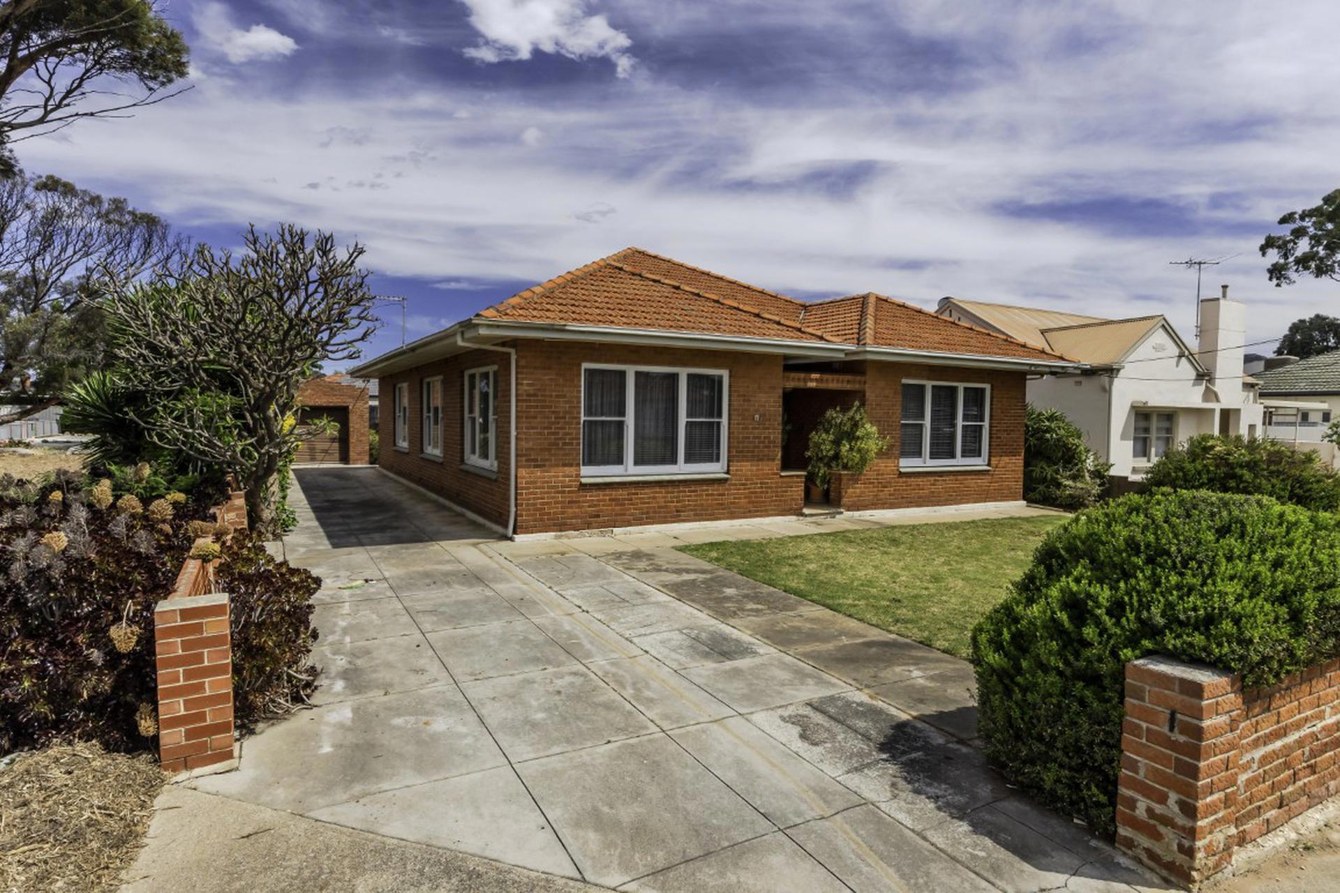 12 Stevens Street, Seaton - Image 1
