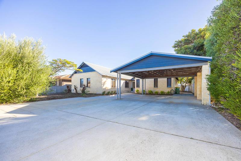 11 Tahiti Place, Jurien Bay