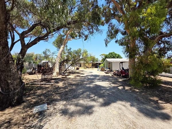 61 MELBOURNE Street, Moora