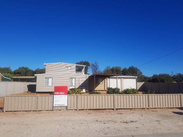 43 Whitlock Corner, Jurien Bay