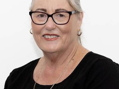 Vicki Mair