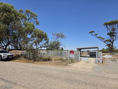 4 COOMBERDALE EAST Road, Coomberdale