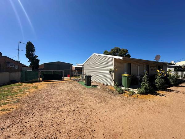 46 Nairn Street, Leeman