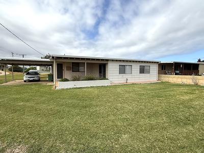 6 Bonham Street, Leeman