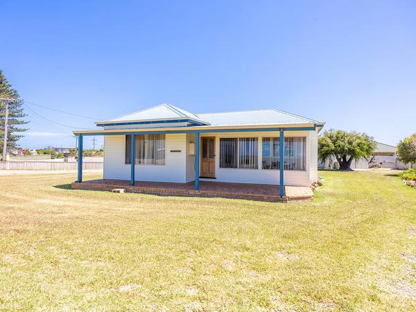 2 Bierman Street, Green Head