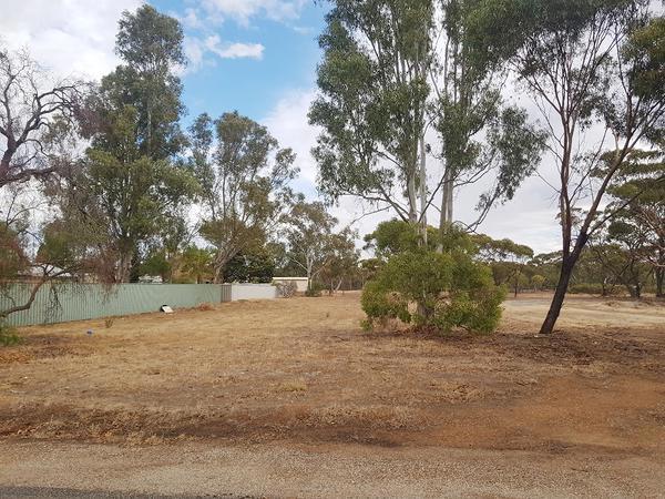 6 Ward Street, Moora