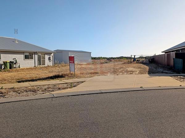 22 Mosman Parade, Jurien Bay