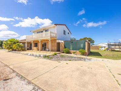 2 Morphett Crescent, Green Head