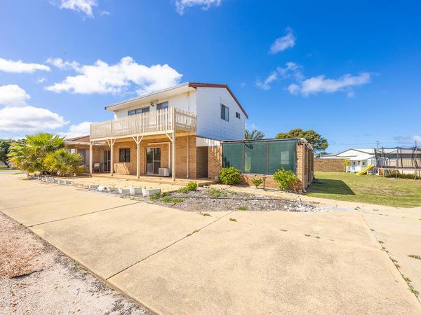 2 Morphett Crescent, Green Head