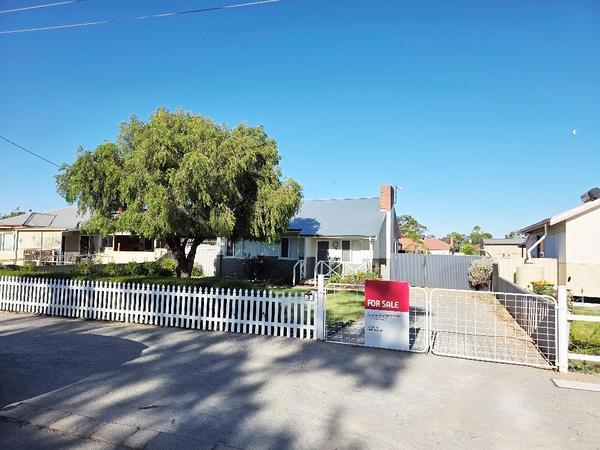 3 LENANE Street, Moora