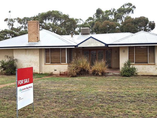 23 LEFROY Street, Moora