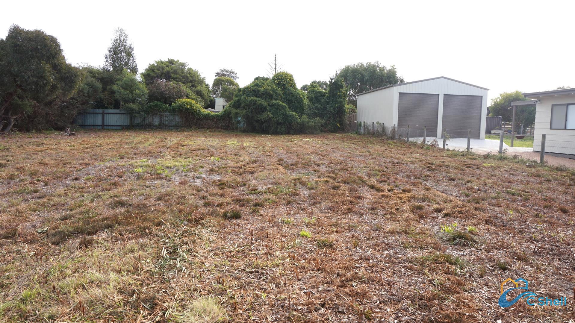 13 Carroll Street Loch Sport, VIC, Loch Sport - Thumbnail 7