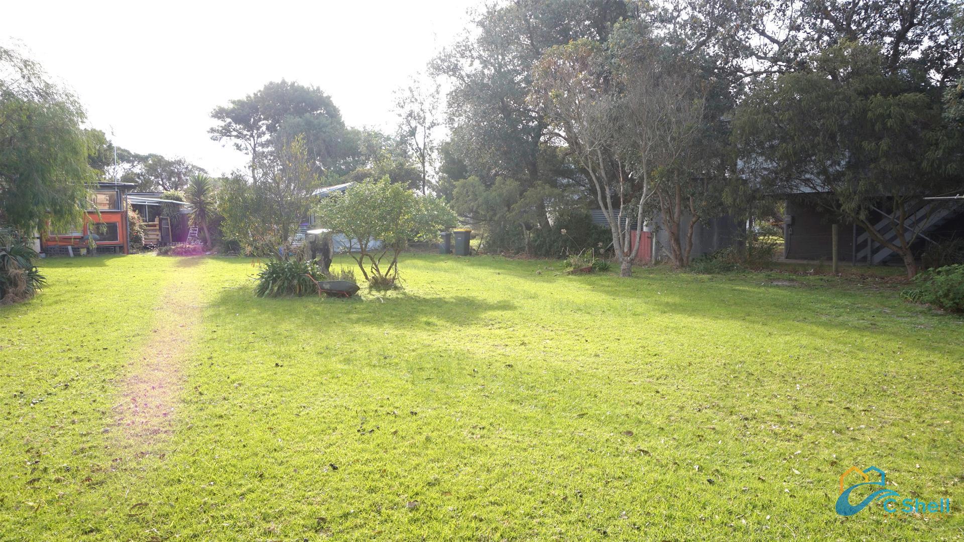 37 Centre Road Loch Sport, VIC, Loch Sport - Thumbnail 4