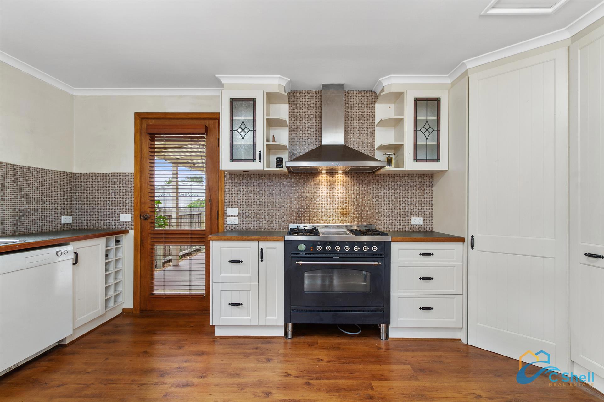 26 Cliff Street Loch Sport, VIC, Loch Sport - Thumbnail 7