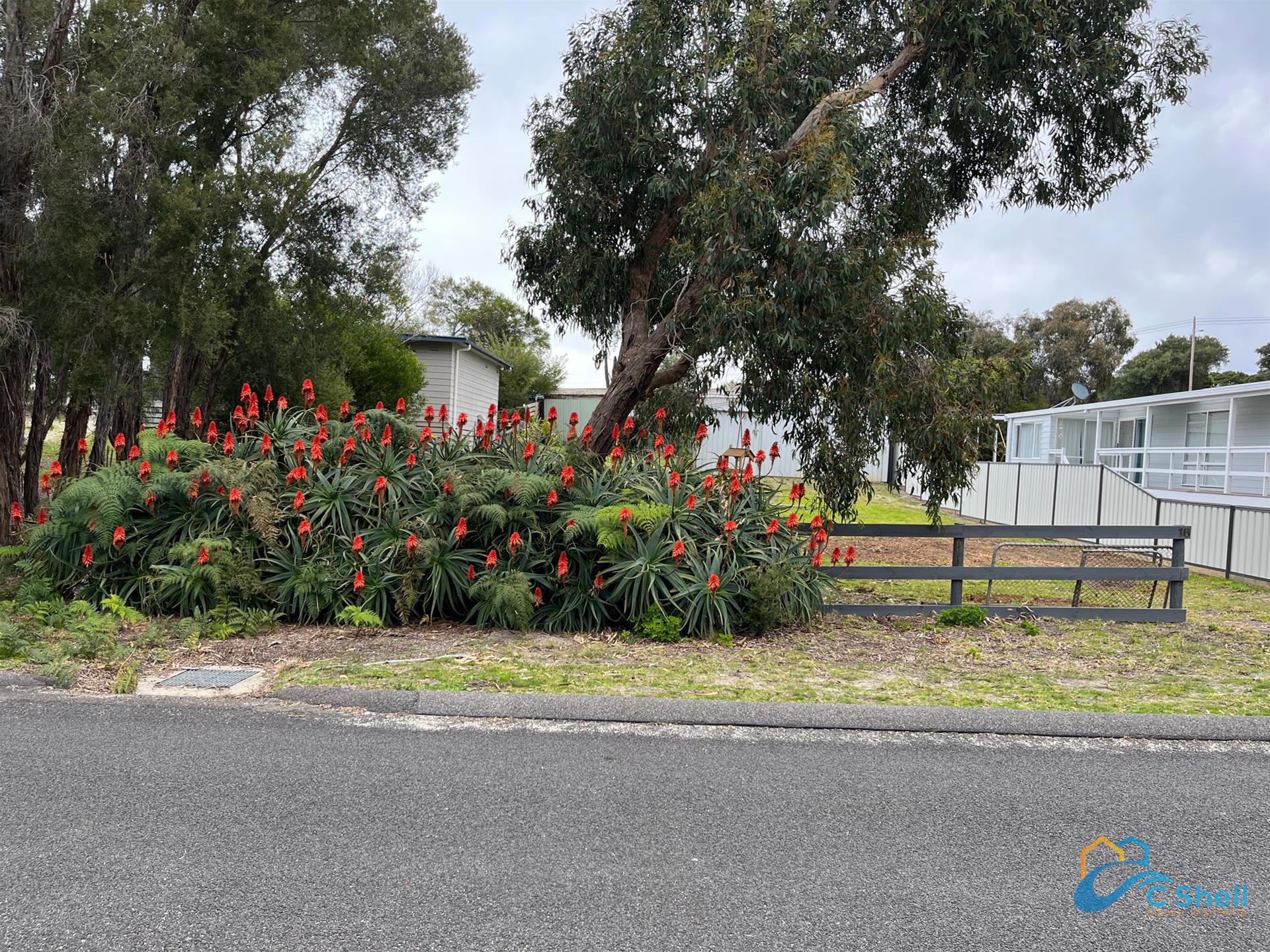 18 Goodlett Avenue Loch Sport, VIC, Loch Sport - Thumbnail 4