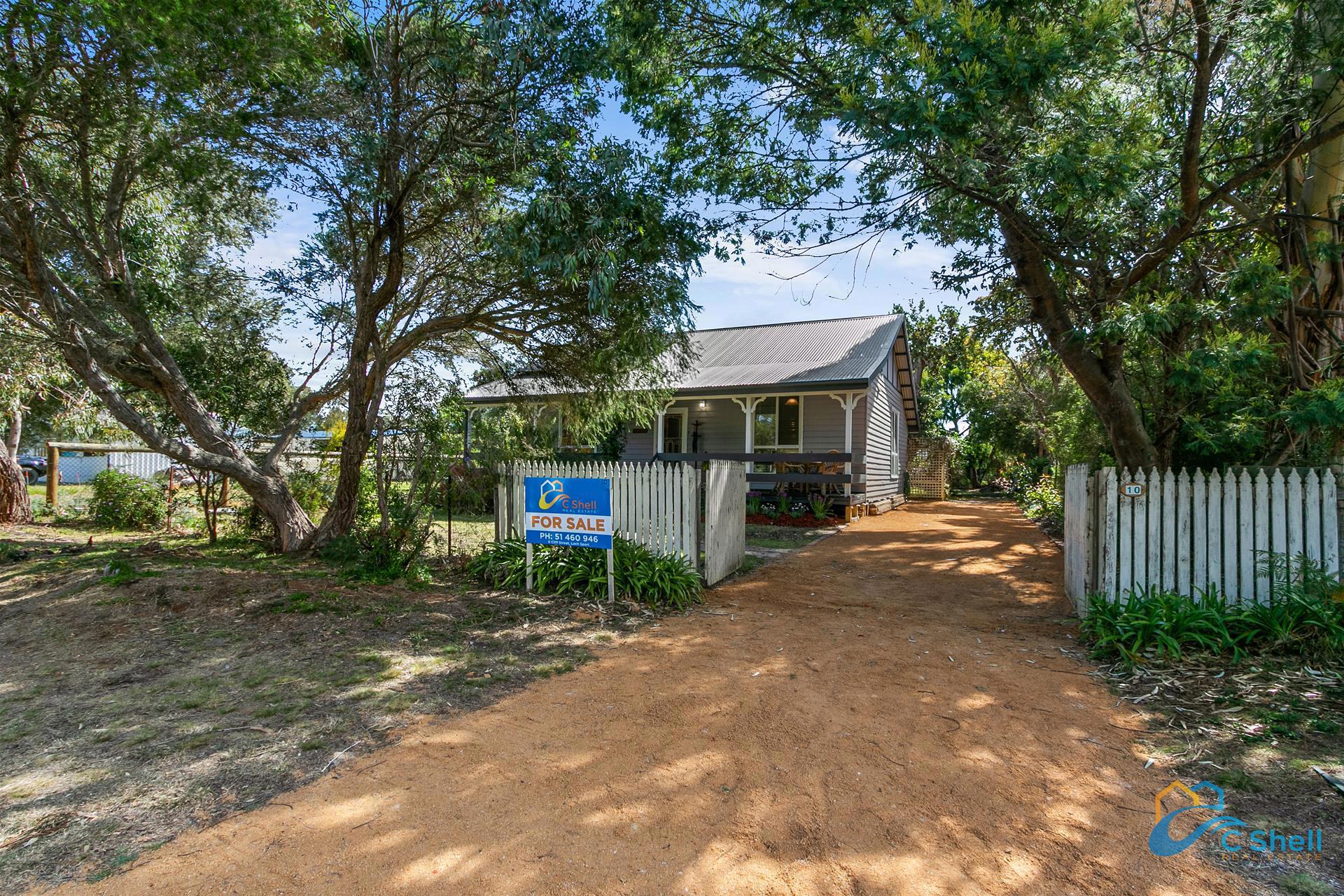 10 Robin Street Loch Sport, VIC, Loch Sport - Thumbnail 2