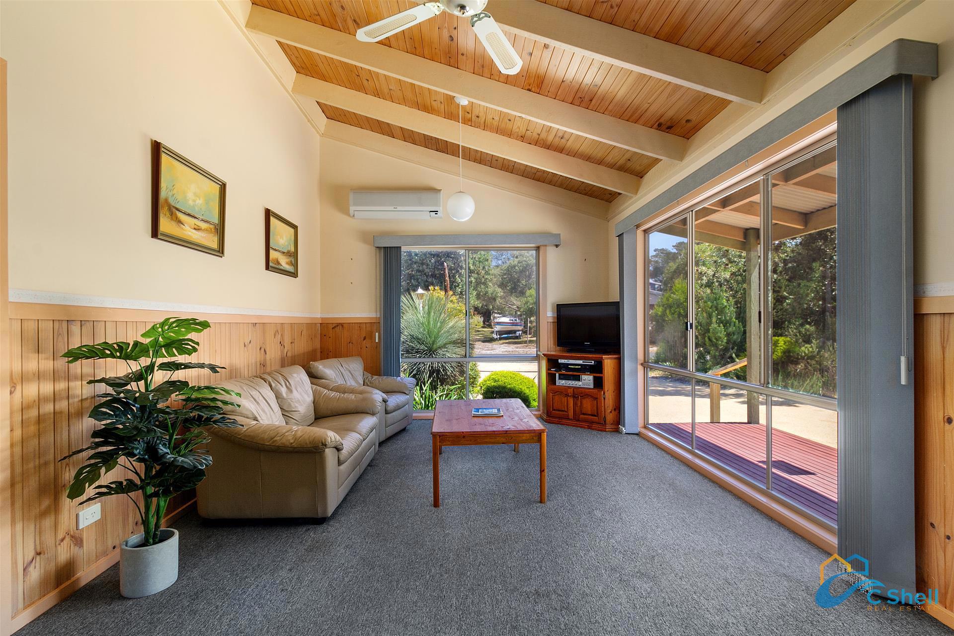 22 Carroll Street Loch Sport, VIC, Loch Sport - Thumbnail 3