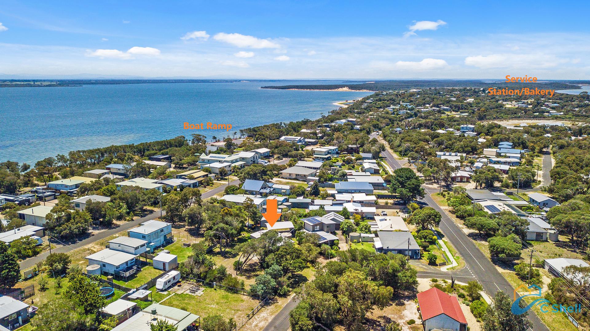 6 Banksia Street Loch Sport, VIC, Loch Sport - Thumbnail 2