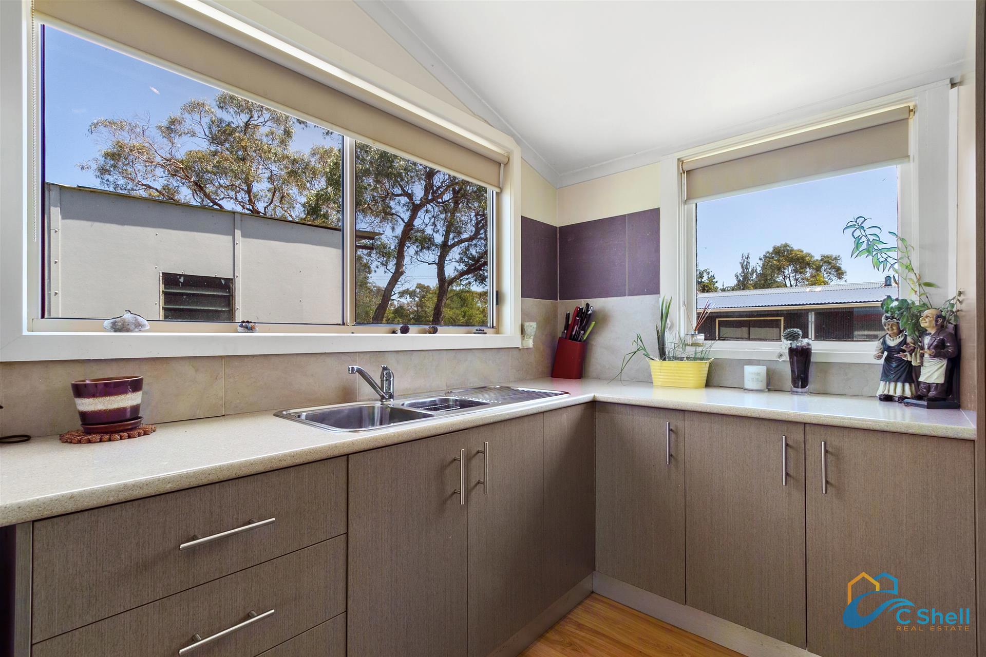 6 Charlies Street Loch Sport, VIC, Loch Sport - Thumbnail 4