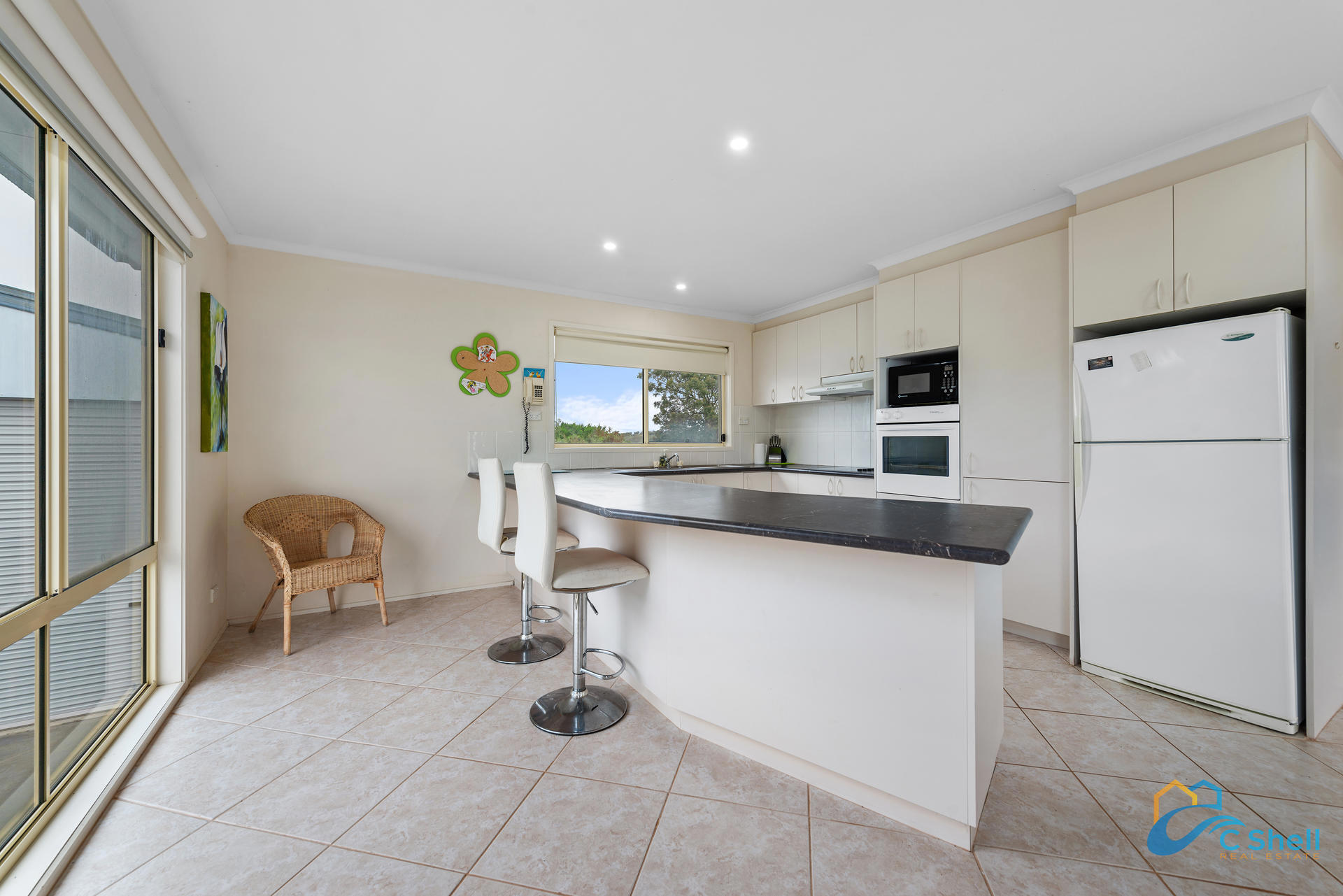 4 Toorak Avenue Loch Sport, VIC, Loch Sport - Thumbnail 2