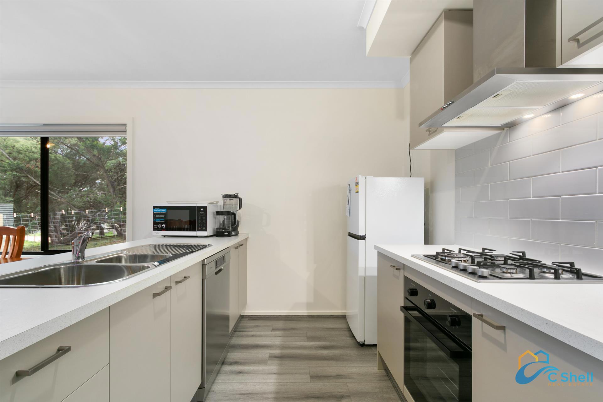 32 Goodlett Avenue Loch Sport, VIC, Loch Sport - Thumbnail 3