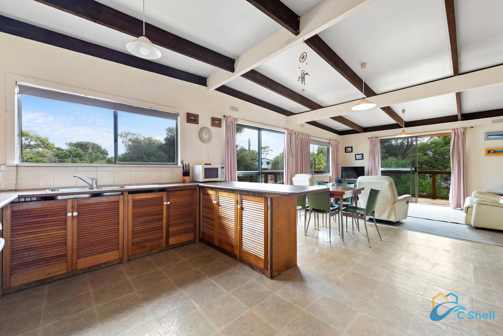 13 Cove Street Loch Sport, VIC, Loch Sport - Thumbnail 8